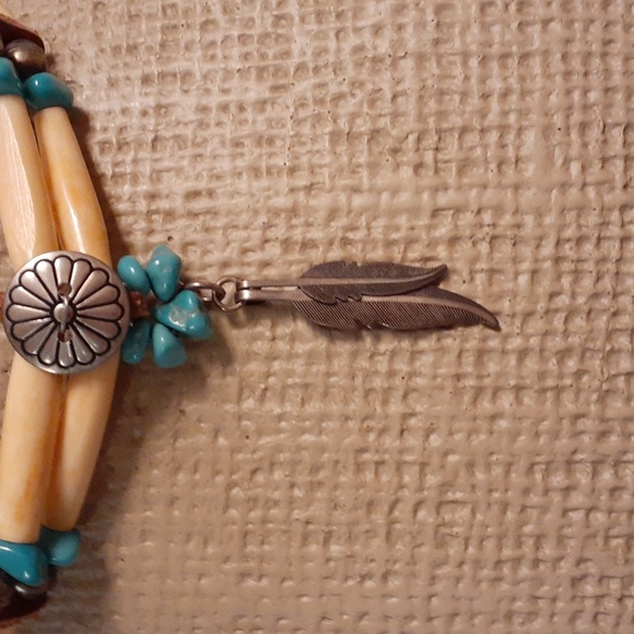 Southwest style turquoise and bone choker necklace and earring set - Picture 2 of 5